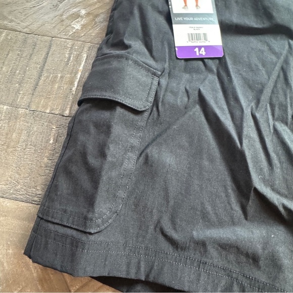 Eddie Bauer Summer Trail Shorts Black UPF 30+ Size 14 NWT Nylon Spandex Cargo - Picture 4 of 11